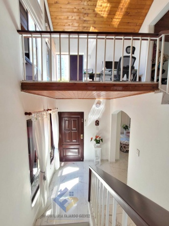 Floridablanca, 4 Bedrooms Bedrooms, ,Casa,En Venta,1107