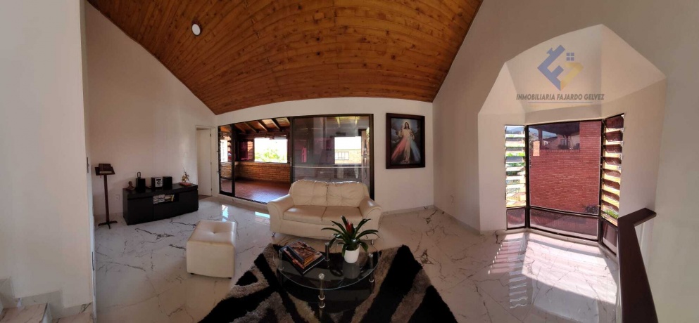 Floridablanca, 4 Bedrooms Bedrooms, ,Casa,En Venta,1107