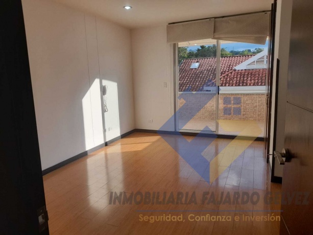 Floridablanca, 4 Bedrooms Bedrooms, ,Casa,En Arriendo,MEDITERRANÉ-TOSCANA,2,1127