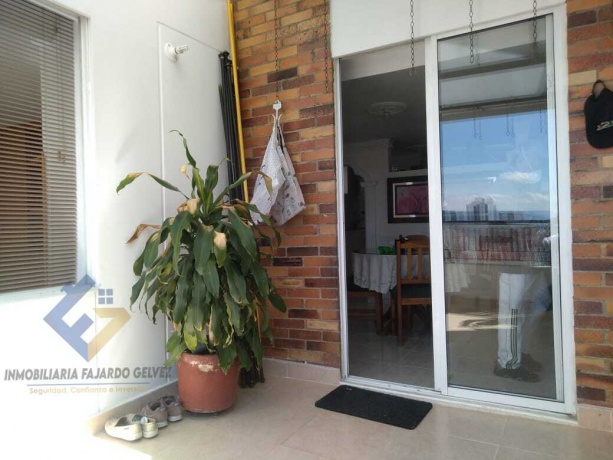 Bucaramanga, 4 Bedrooms Bedrooms, ,3 BathroomsBathrooms,Apartamento,En Venta,1058